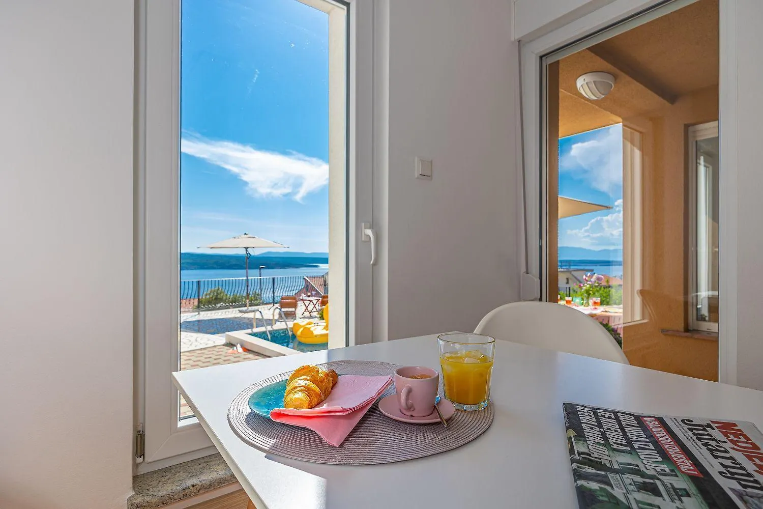 Mediterranes Apartment Mit Meerblick, Privatpool, Bbq, Garage, Waschmaschine Crikvenica 0*,  Croatia
