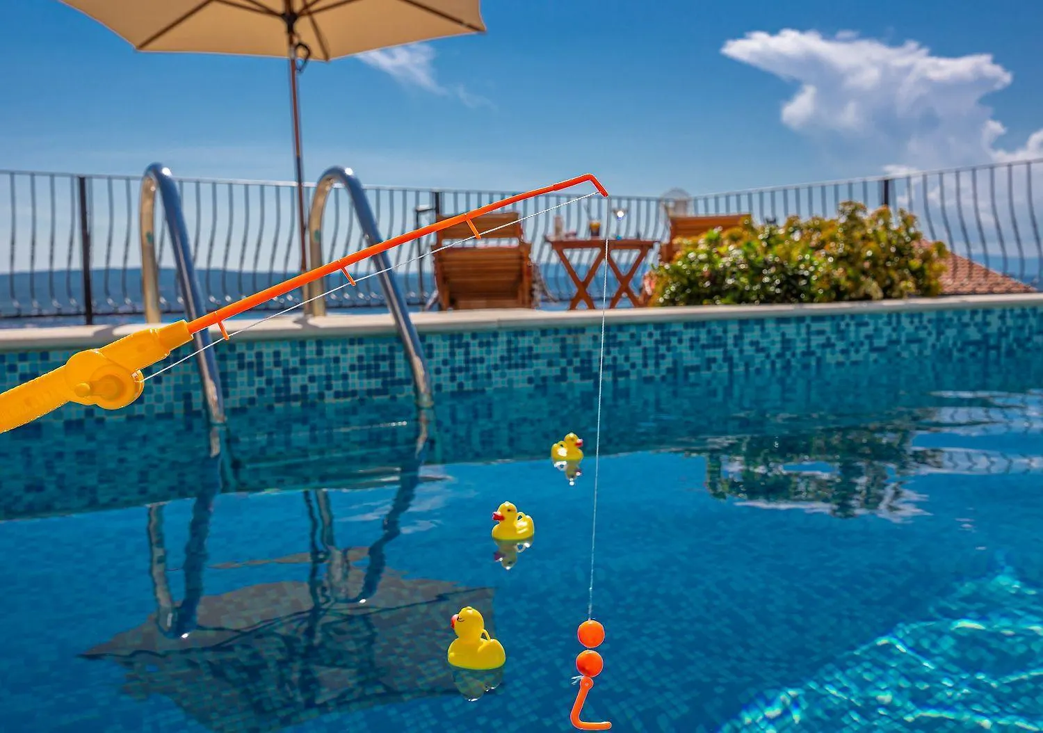 Mediterranes Apartment Mit Meerblick, Privatpool, Bbq, Garage, Waschmaschine Crikvenica