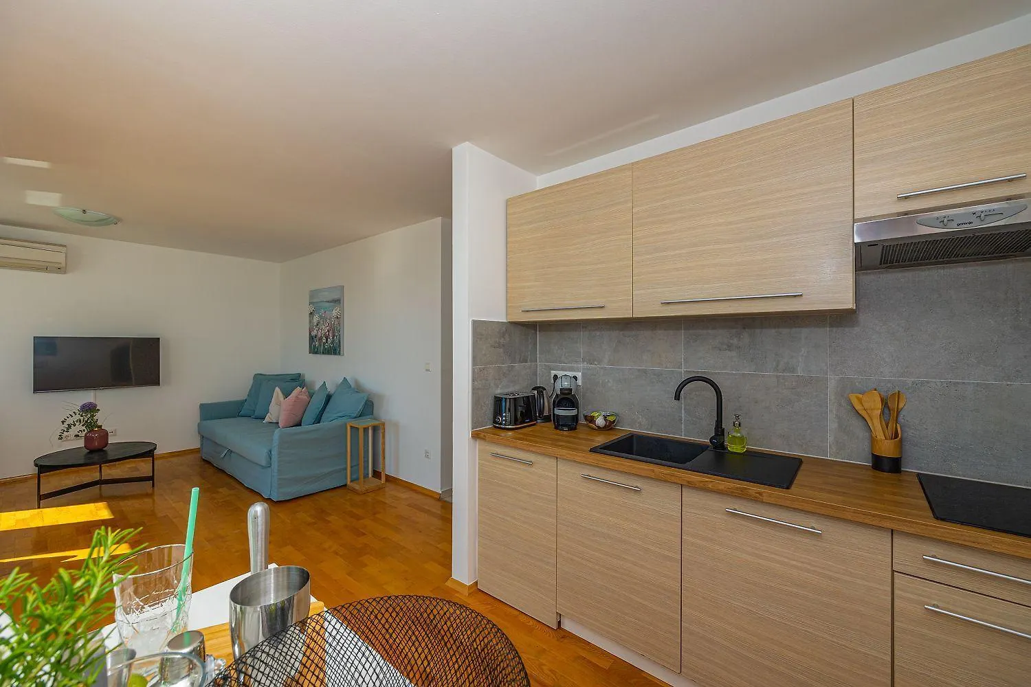 Mediterranes Apartment Mit Meerblick, Privatpool, Bbq, Garage, Waschmaschine Crikvenica